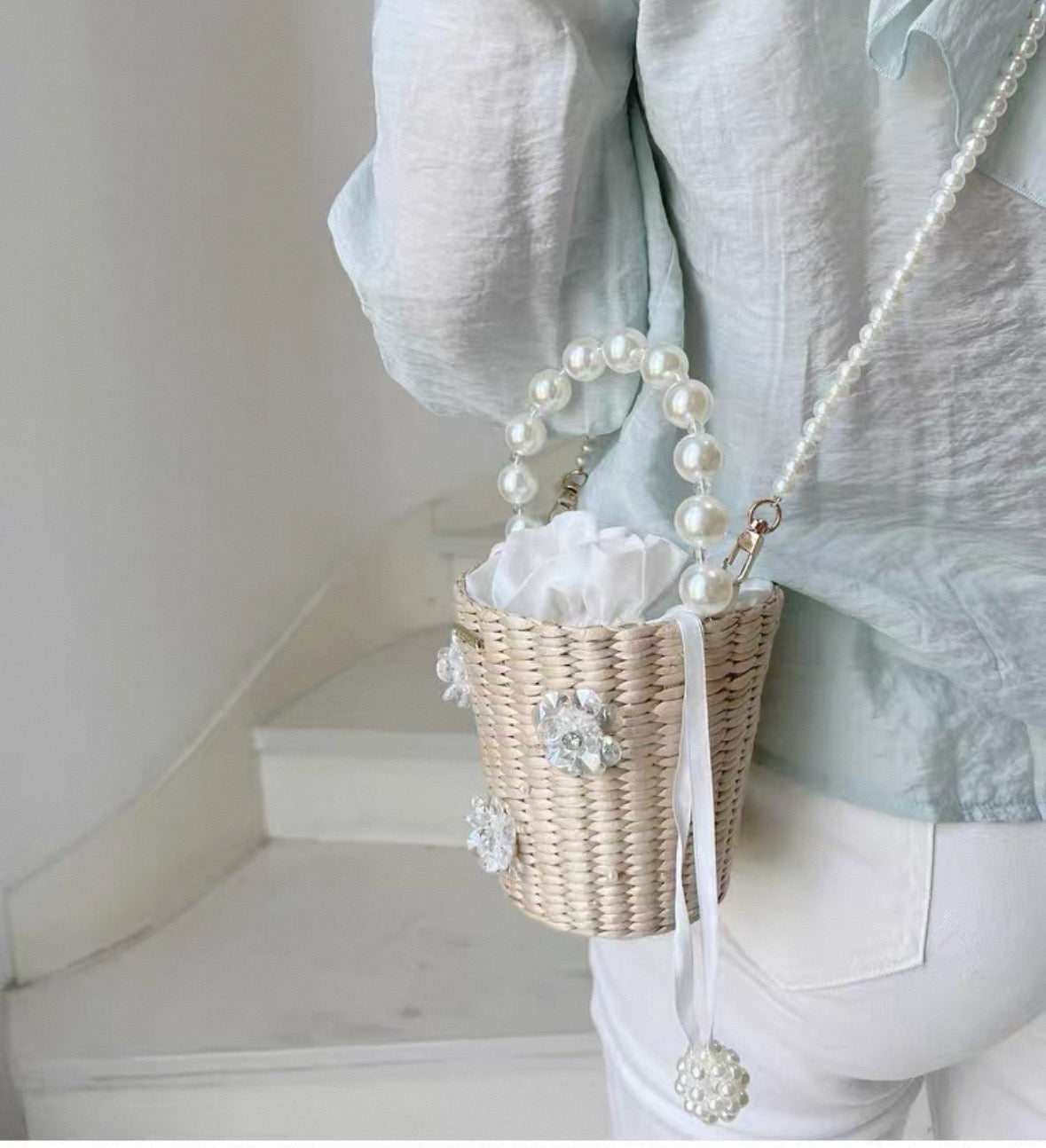 Mini Pearl Bow Straw Bucket Bag - Summer Cylinder Handbag for Women
